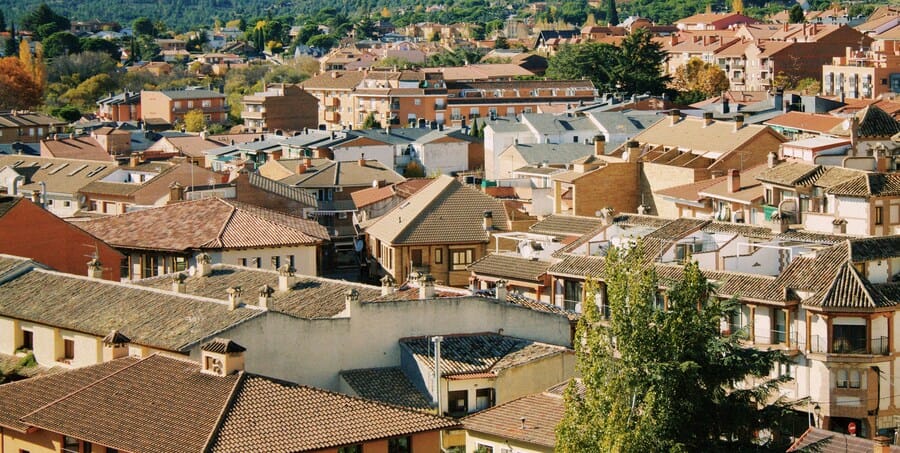 sierra-de-Madrid-instalación-aerotermia-vivienda-unifamiliar