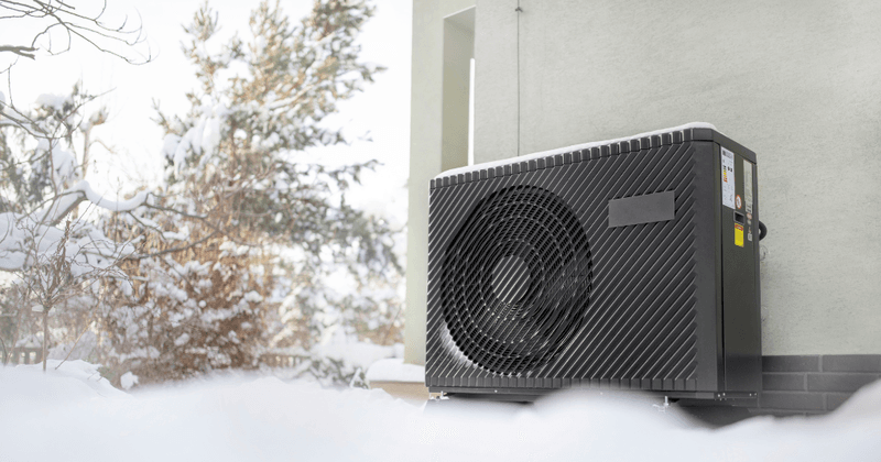 equipo de aerotermia Daikin en invierno